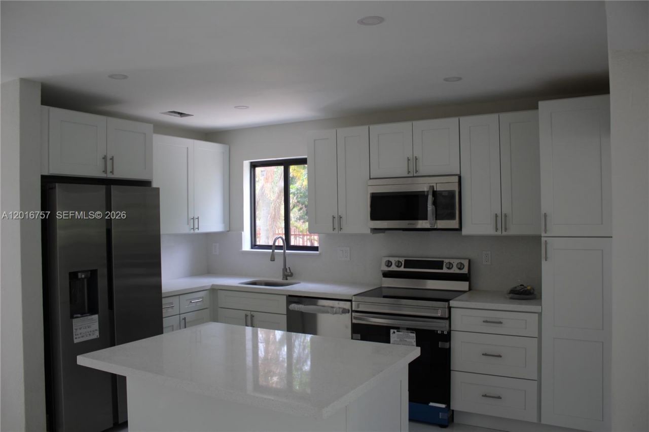18815 NW 42nd Pl , Miami Gardens, FL 33055 Photo