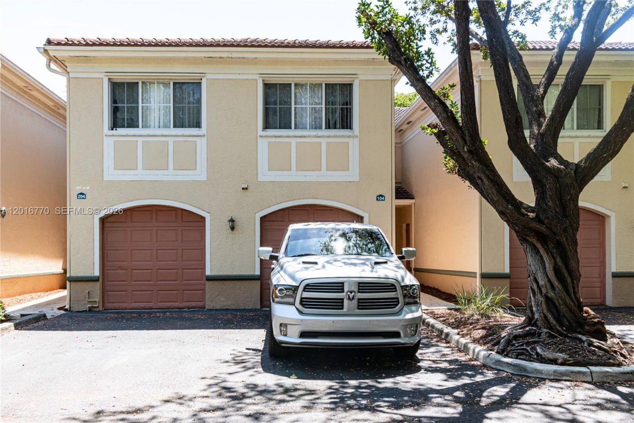 2482 Centergate Dr , Unit 104, Miramar, FL 33025 Photo