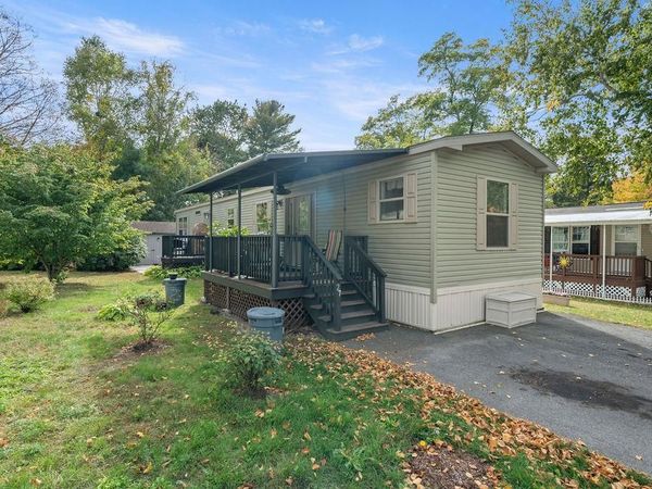 27 Hayes Park, Exeter, NH 03833