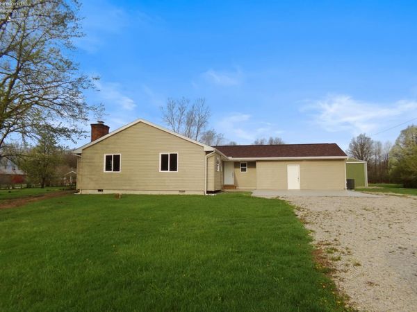 532 Donovan Road, Curtice, OH 43412