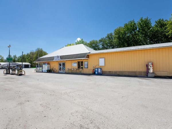 8995 S US Highway 35, Monterey, IN 46960