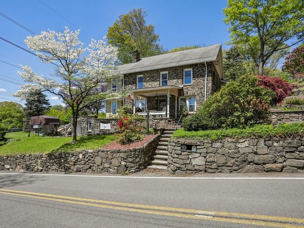 48 Montrose Station Road , Cortlandt Manor, NY 10567