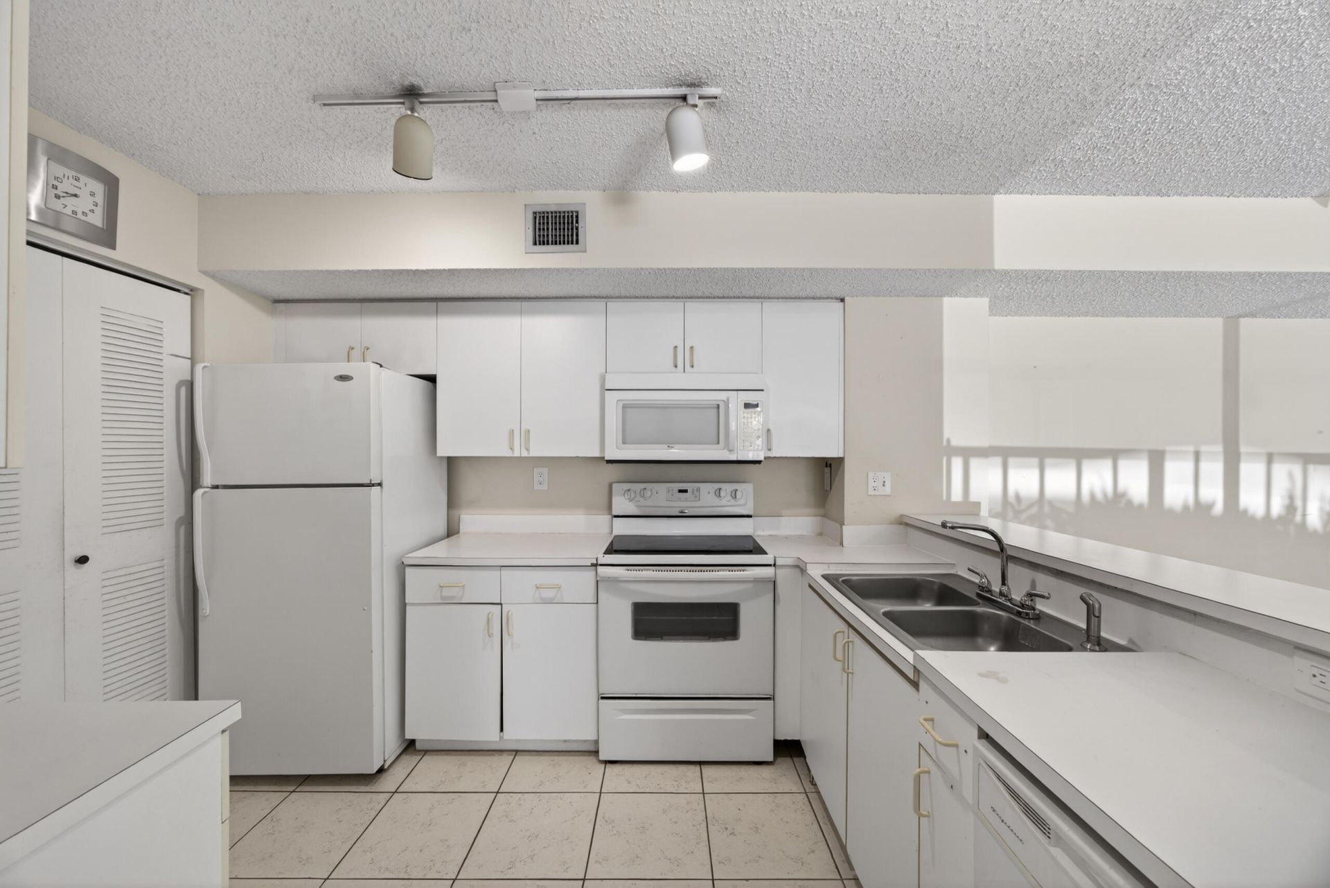 3844 Lyons Road, Unit 101-4, Coconut Creek, FL 33073 Photo