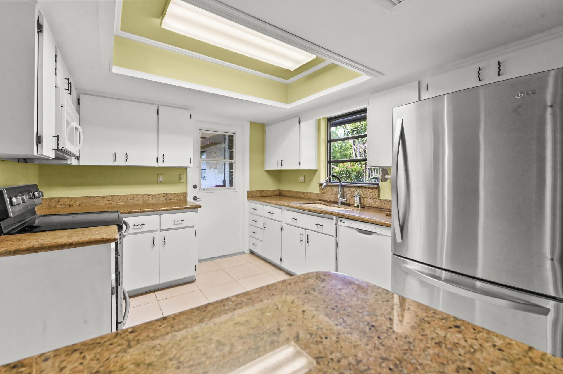 329 Knob Hill Boulevard, Boca Raton, FL 33431 Photo