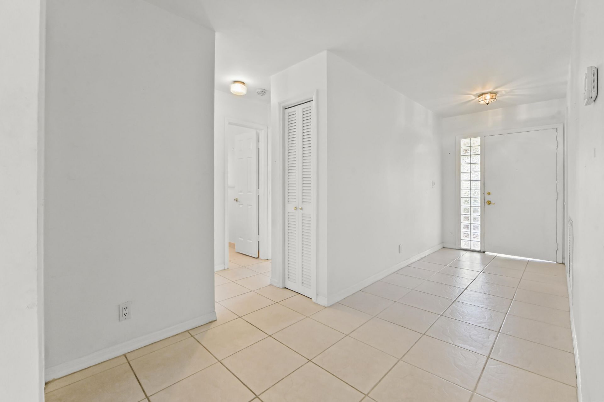 329 Knob Hill Boulevard, Boca Raton, FL 33431 Photo