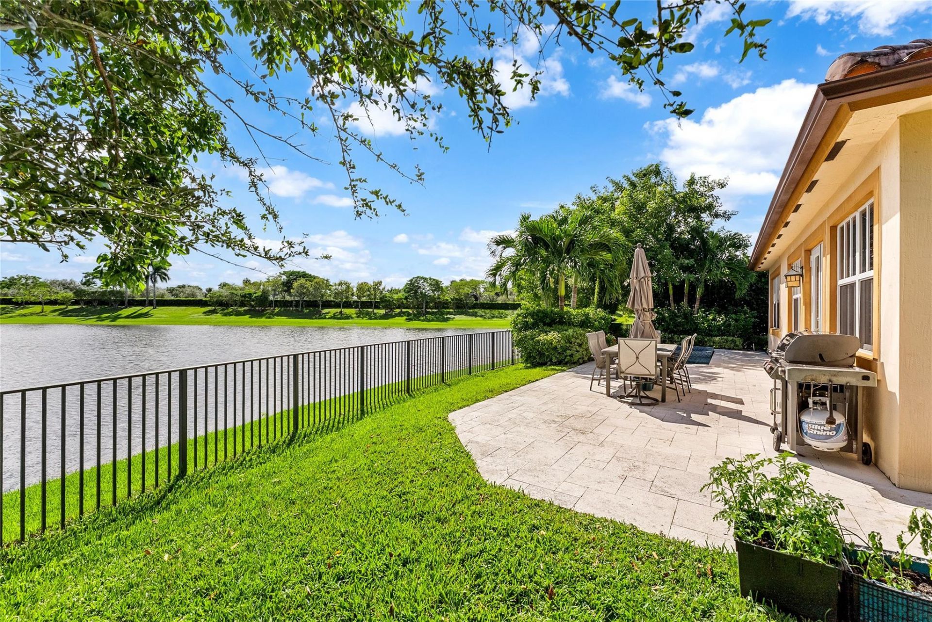 9820 S Miralago Way, Parkland, FL 33076 Photo