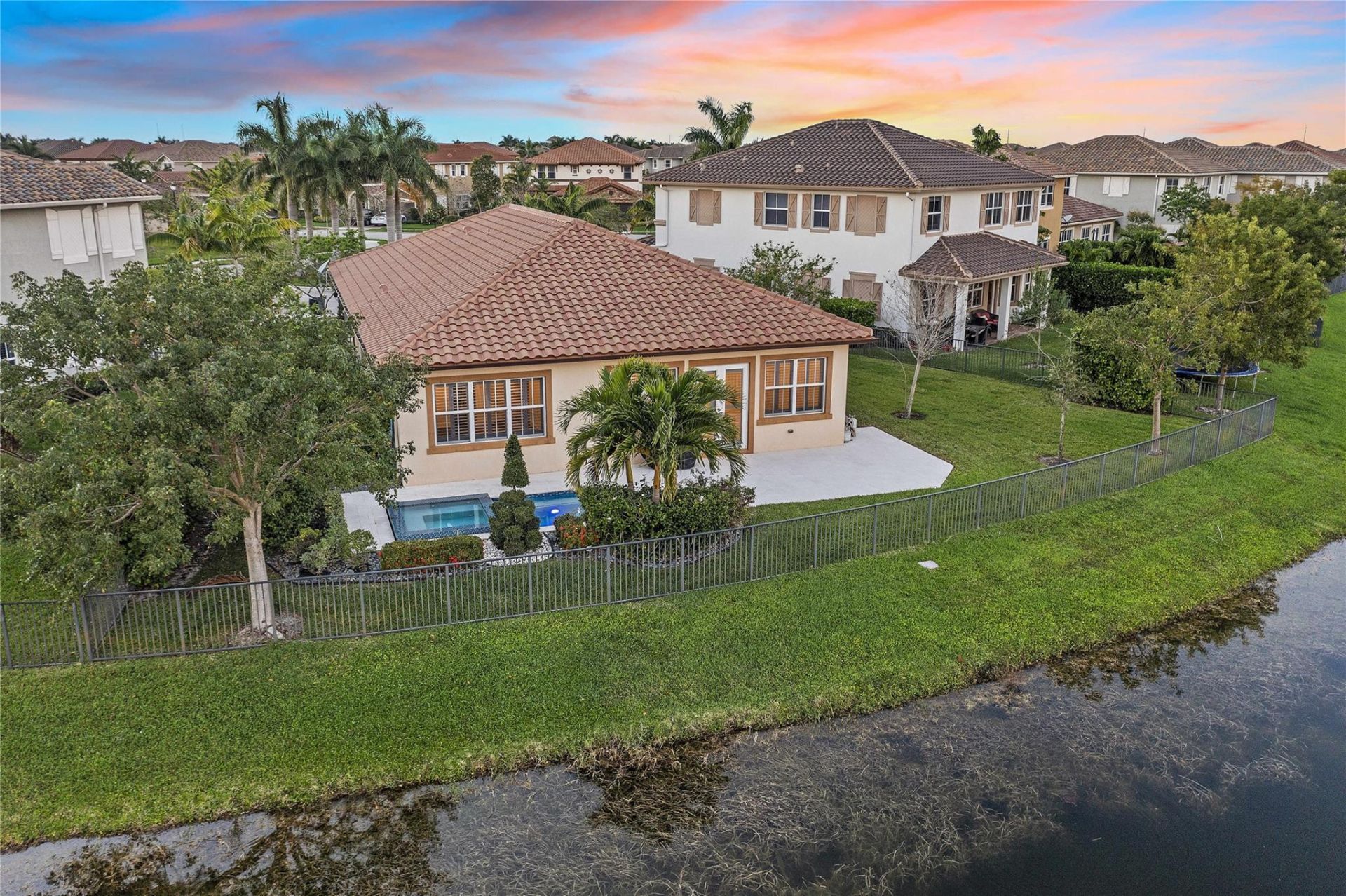 9820 S Miralago Way, Parkland, FL 33076 Photo