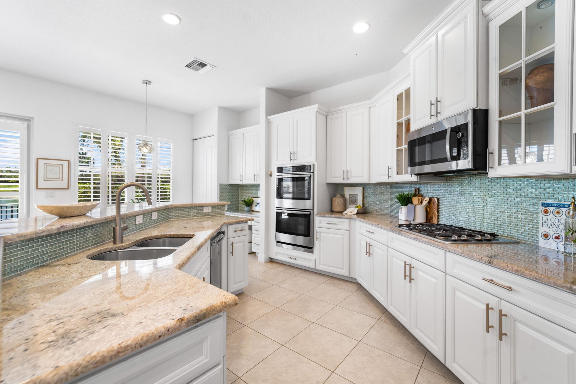 9820 S Miralago Way, Parkland, FL 33076 Photo