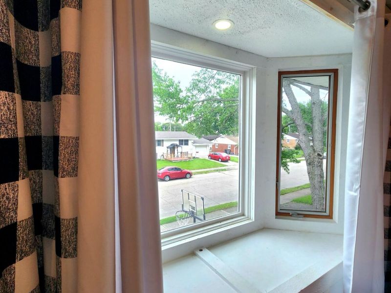 486 Locust Lane, Troy, OH 45373 Photo 9