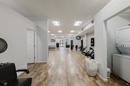 608 Broadway St. photo 4