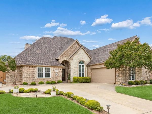 6501 Falcon Crest Lane, Sachse, TX 75048