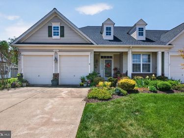 121 SHUMARD COURT, STEPHENS CITY, VA 22655