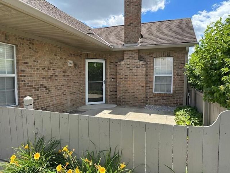 5846 Willow Lake Drive, Grove City, OH 43123 Photo 3