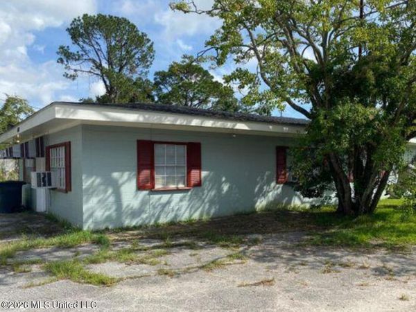 4502 Newman Avenue, Pascagoula, MS 39581