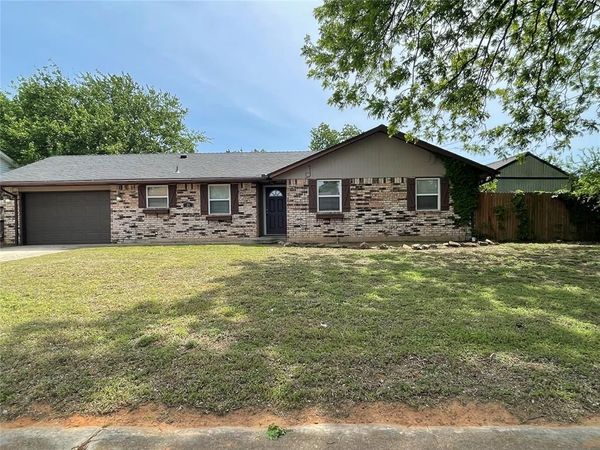 20 Echo Lane, Harrah, OK 73045