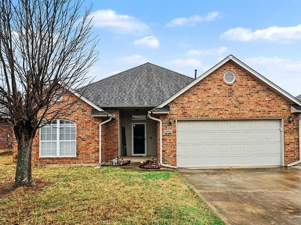 1800 Jordan Drive, Moore, OK 73160