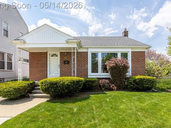 7190 Winona Avenue, Allen Park, MI 48101