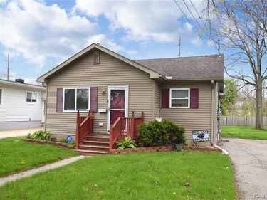 4301 Pengelly Road, Flint, MI 48507