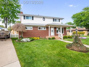 21223 Briar Court, St. Clair Shores, MI 48081