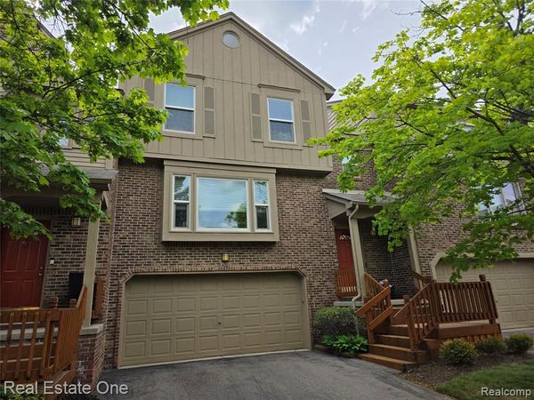 4201 Breckenridge Drive, West Bloomfield Twp, MI 48322