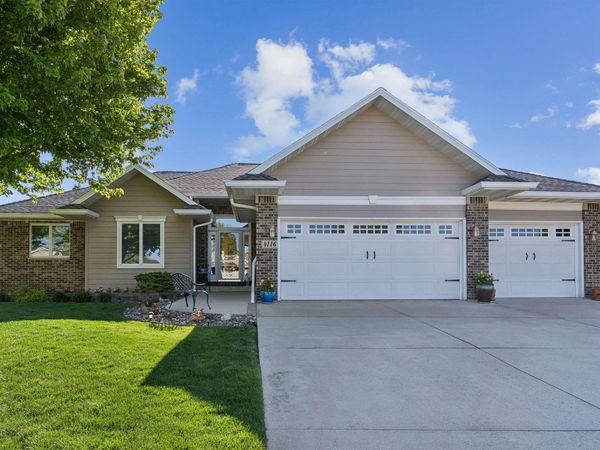 4116 Maryhill Drive, Cedar Falls, IA 50613