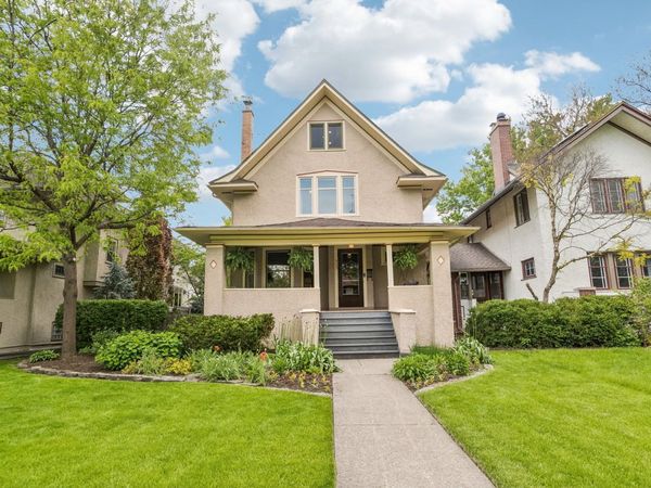 515 N Elmwood Avenue , Oak Park, IL 60302