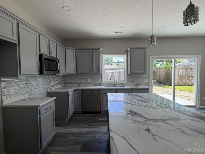 2304 Wilbraham Road, Middletown, OH 45042 Photo 9
