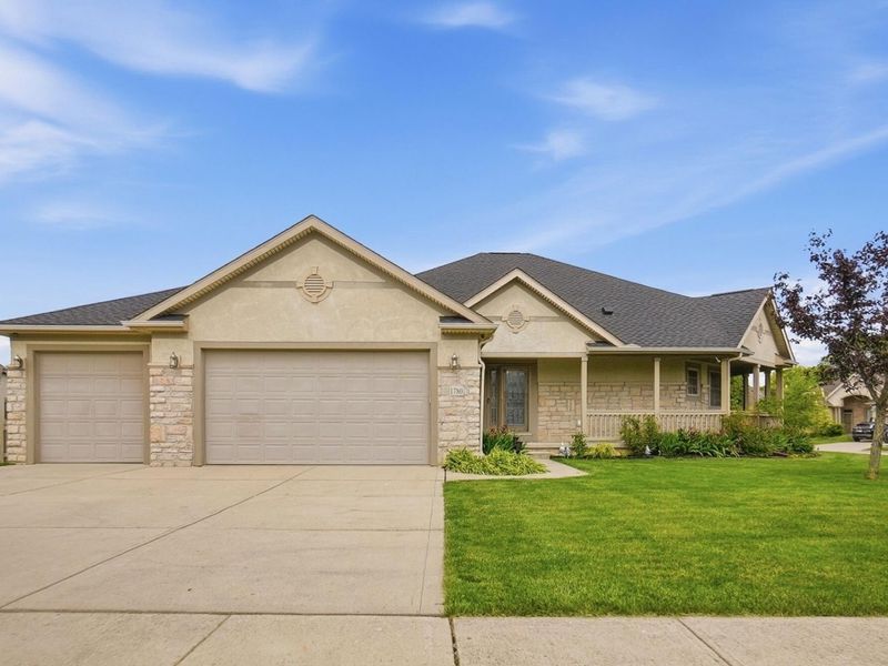 1780 Tuscarora Drive, Grove City, OH 43123 Photo 1