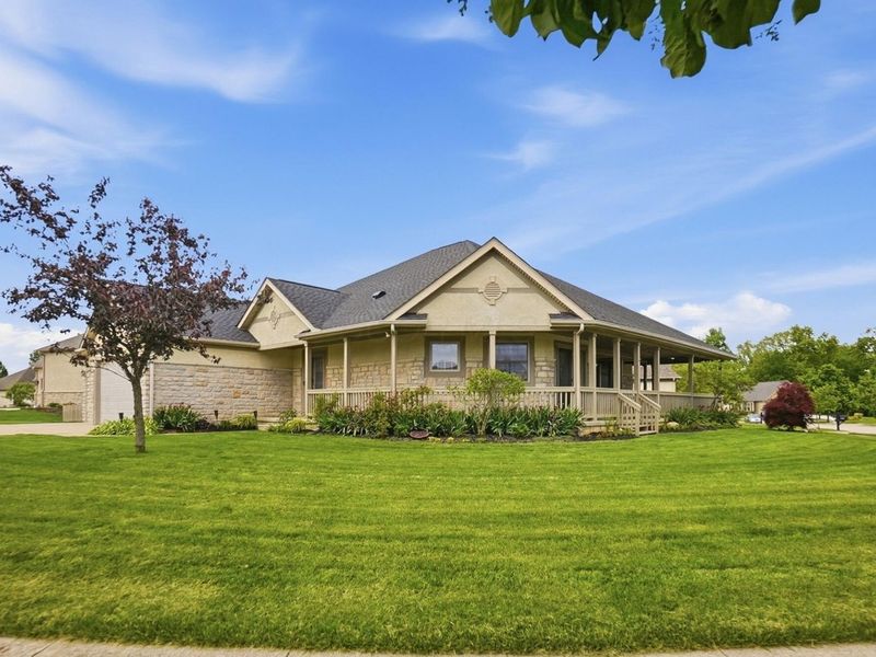 1780 Tuscarora Drive, Grove City, OH 43123 Photo 3
