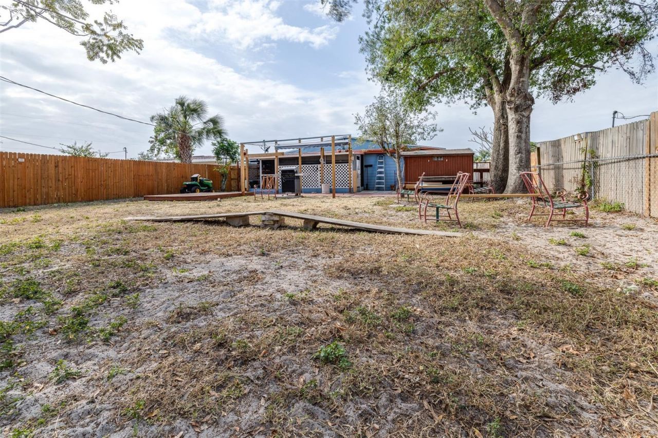 1907 27th Street W, Bradenton, FL 34205 Photo
