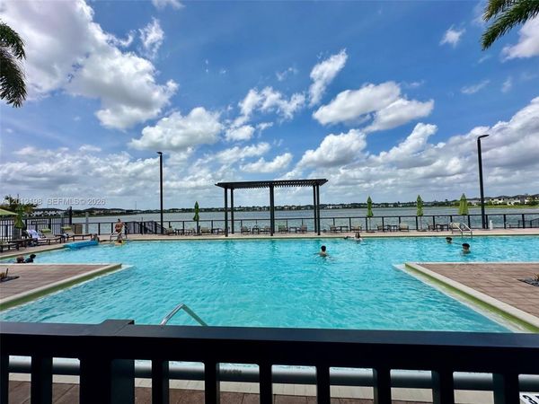9083 NW 159th St , Unit 9083, Miami Lakes, FL 33018