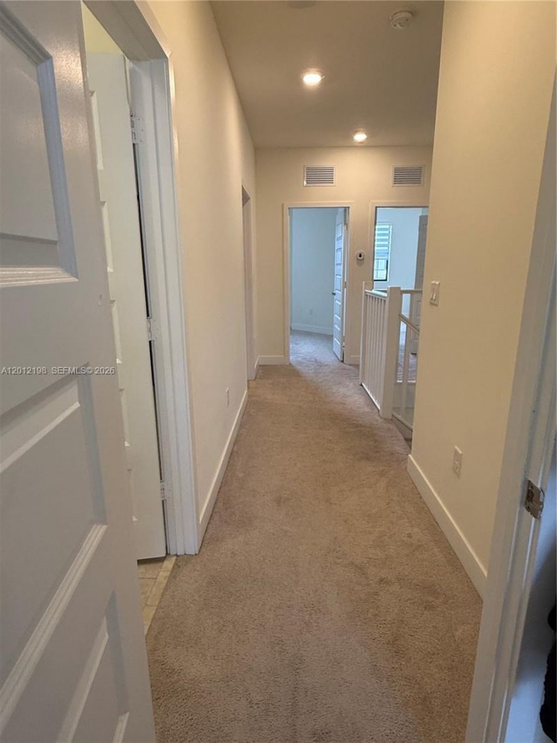 9083 NW 159th St, Unit 9083, Miami Lakes, FL 33018 Photo