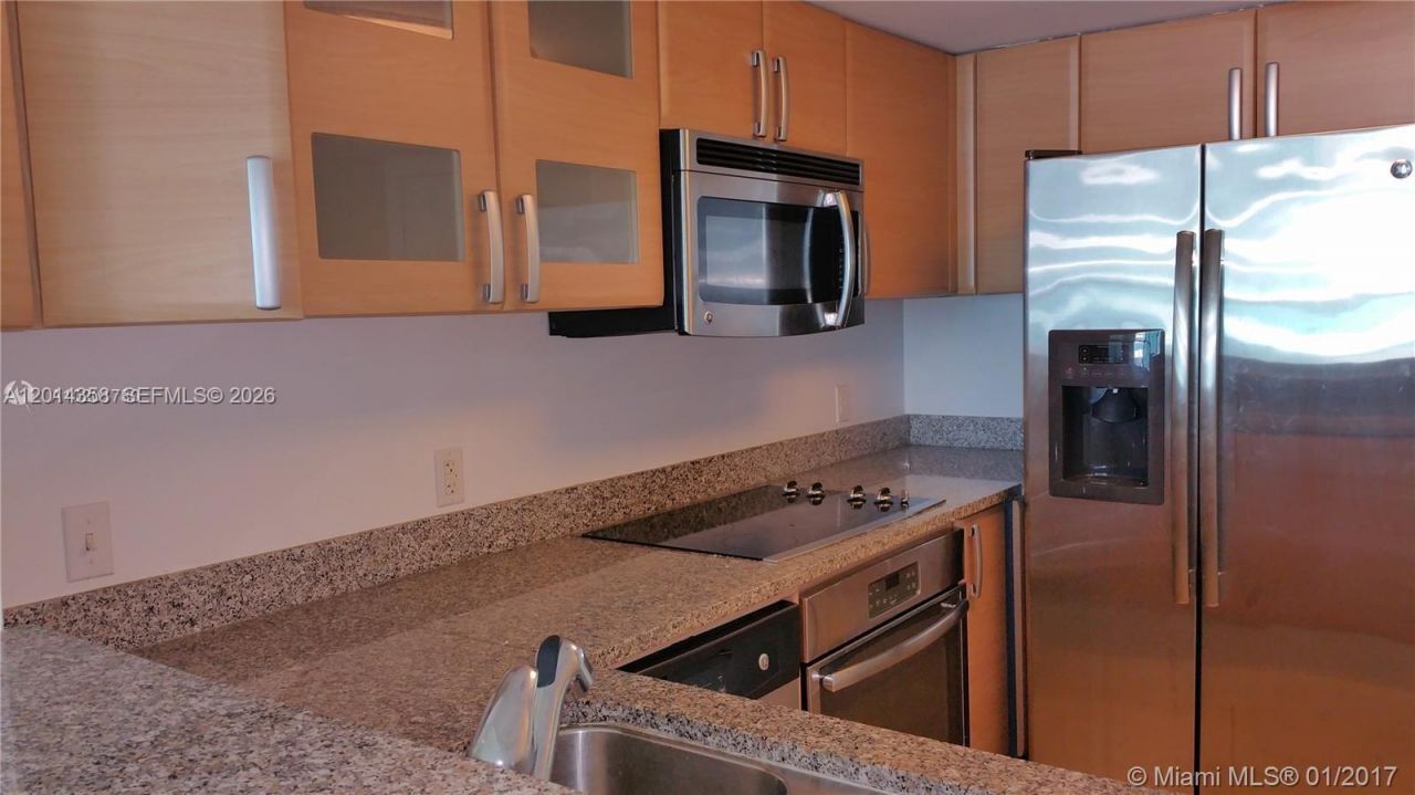 2101 Brickell Ave , Unit 1808, Miami, FL 33129 Photo