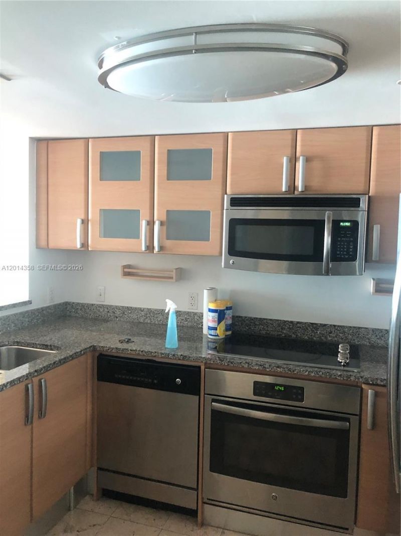 2101 Brickell Ave , Unit 1808, Miami, FL 33129 Photo