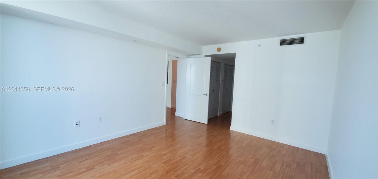 2101 Brickell Ave , Unit 1808, Miami, FL 33129 Photo