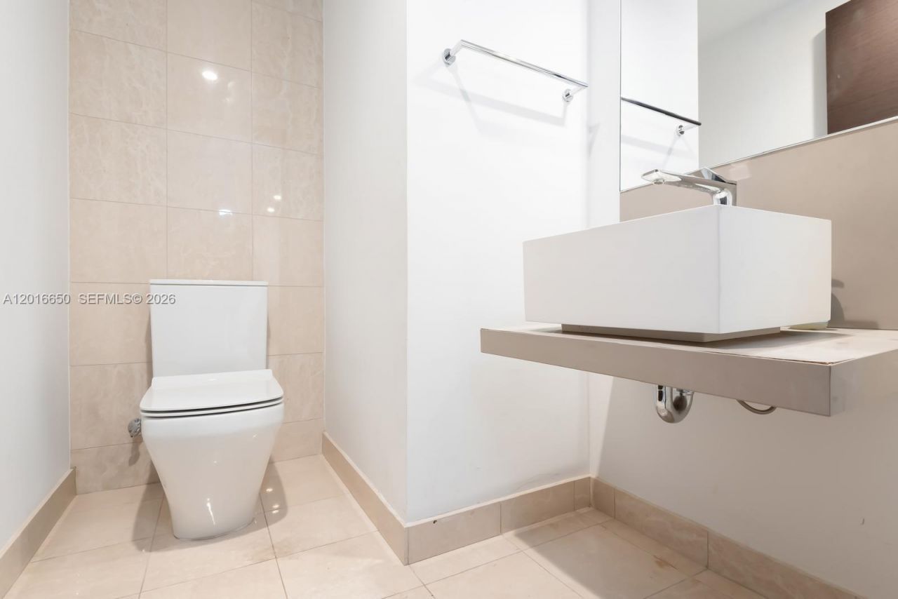 1000 Brickell Plz , Unit 2603, Miami, FL 33131 Photo