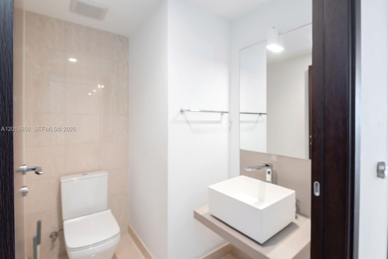 1000 Brickell Plz , Unit 2603, Miami, FL 33131 Photo