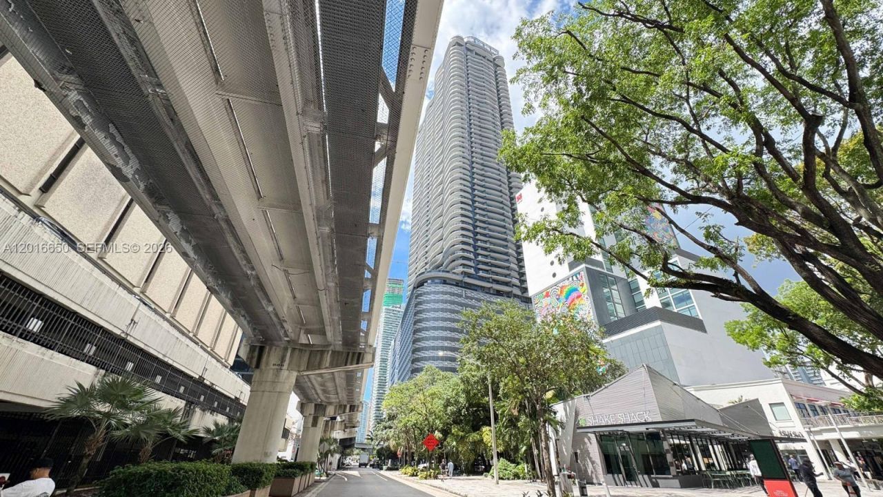 1000 Brickell Plz , Unit 2603, Miami, FL 33131 Photo