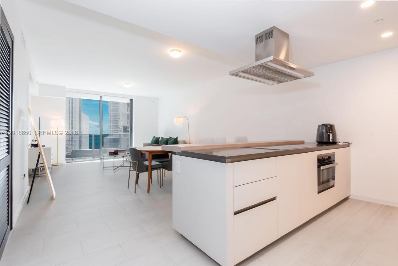1000 Brickell Plz , Unit 2603, Miami, FL 33131 Photo