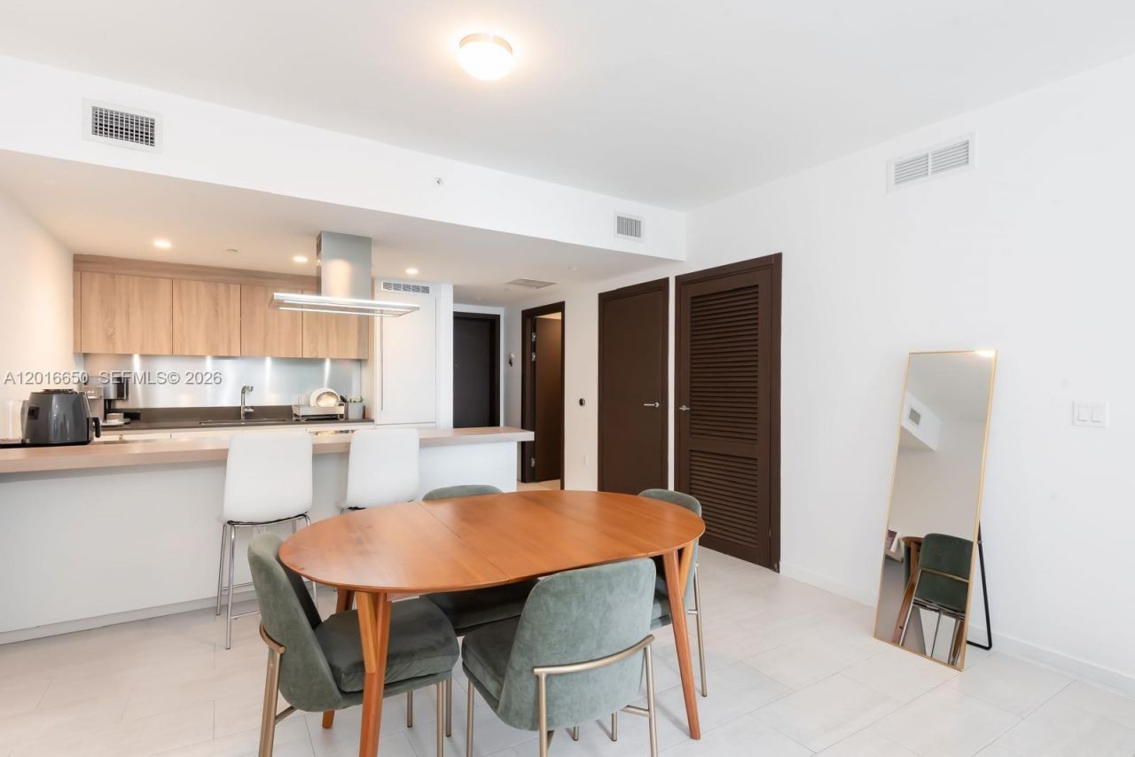 1000 Brickell Plz , Unit 2603, Miami, FL 33131 Photo