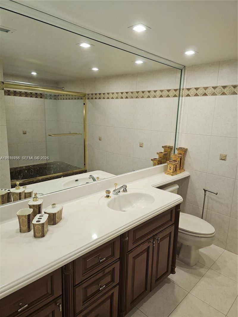 2049 S Ocean Dr , Unit PH1, Hallandale Beach, FL 33009 Photo