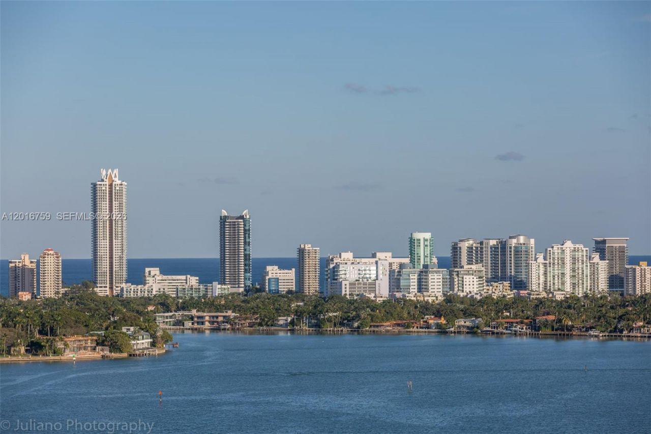 7601 E Treasure Dr , Unit 2406, North Bay Village, FL 33141 Photo