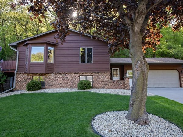 389 Knopp Valley DRIVE, Winona, MN 55987