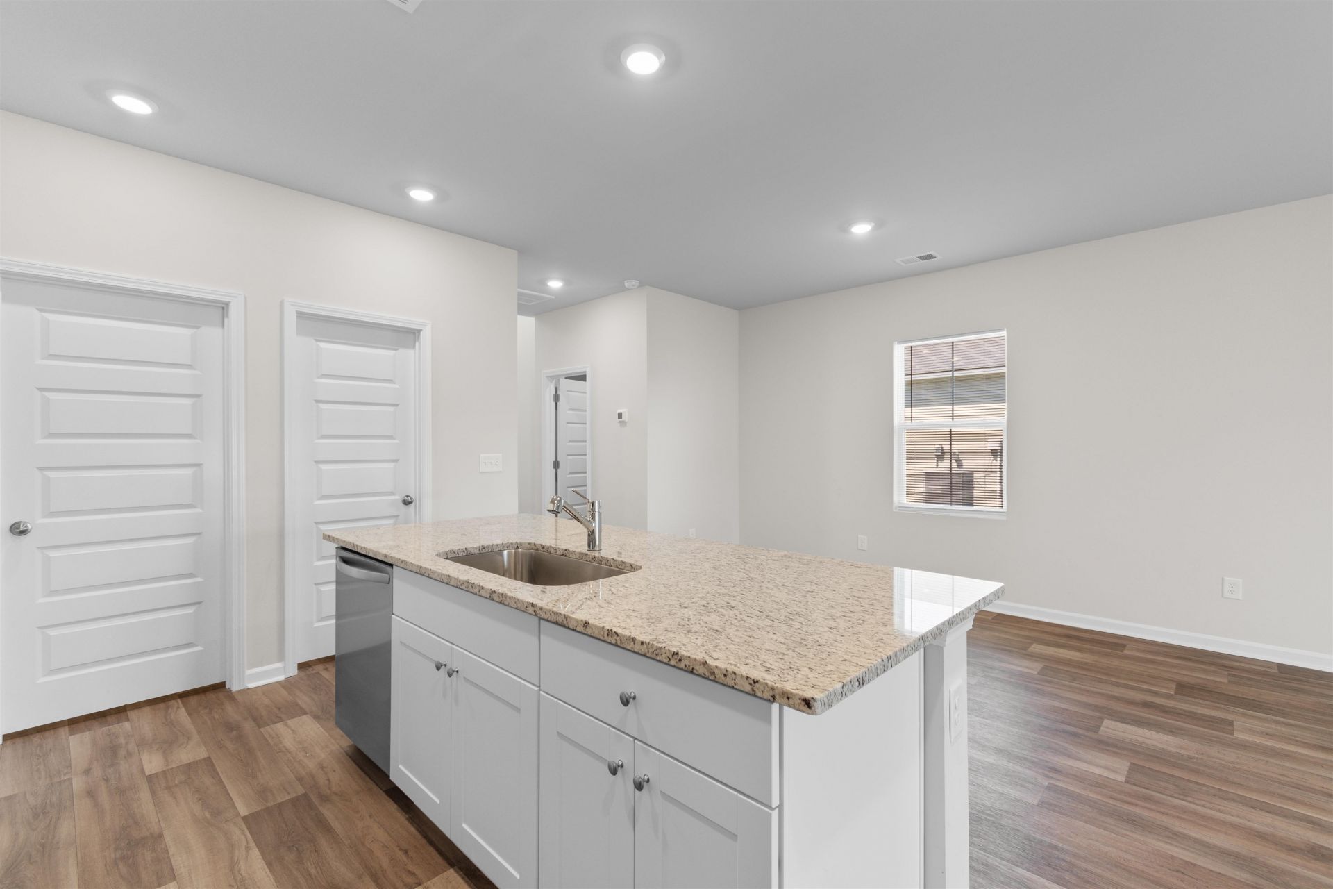 1209 Patchouli Dr. Photo 10
