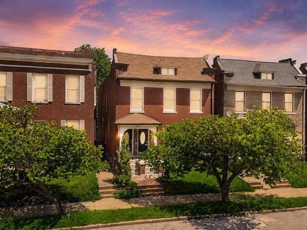 4161 Flad Avenue , St Louis, MO 63110