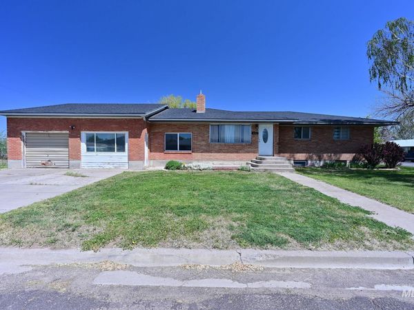 408 W Lincoln, Paul, ID 83347