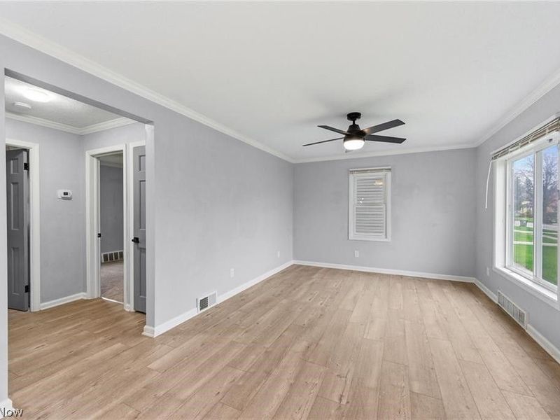 2819 Lincoln Avenue, Parma, OH 44134 Photo 4