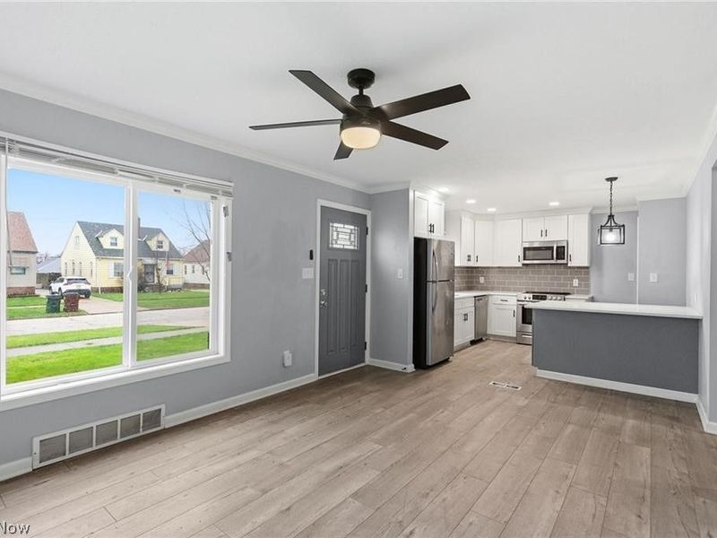 2819 Lincoln Avenue, Parma, OH 44134 Photo 6