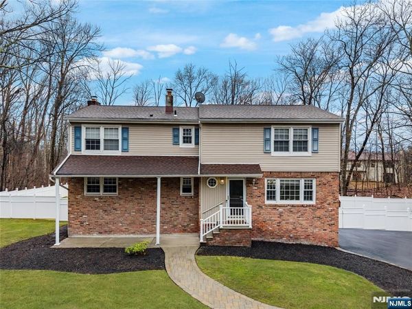 6 Hillsdale Terrace, SUSSEX, NJ 07461