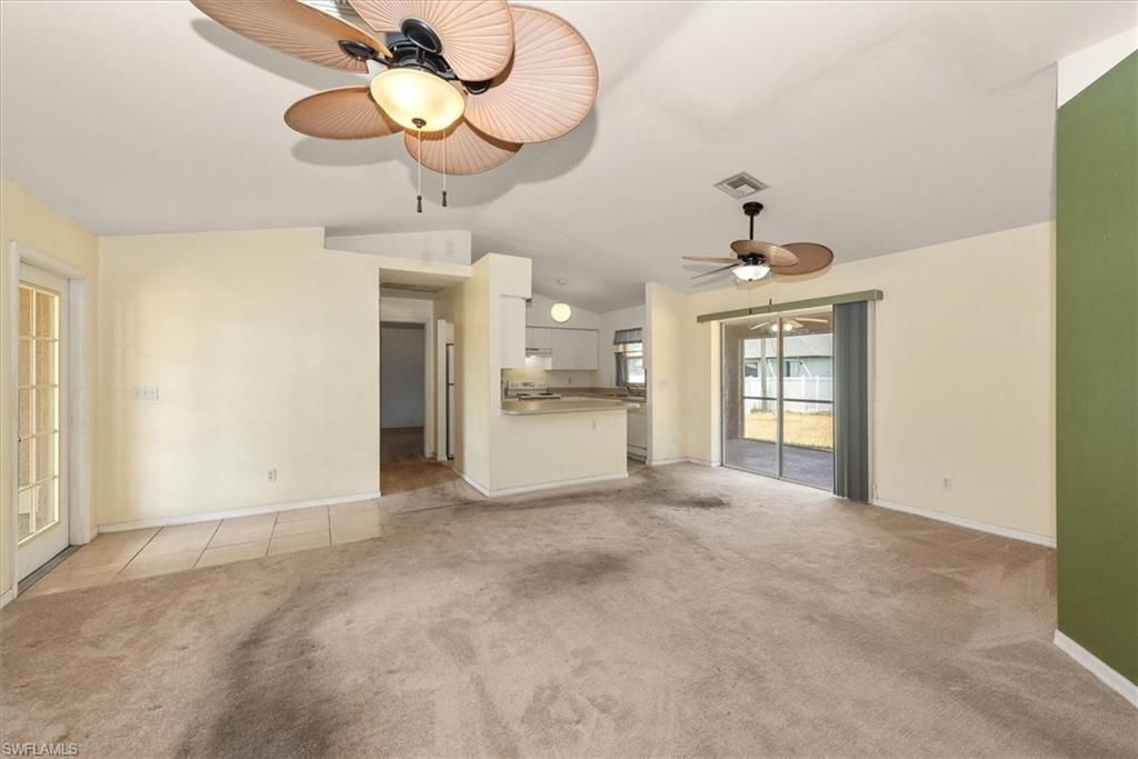 6211 Castlewood Cir, Fort Myers, FL 33905 Photo